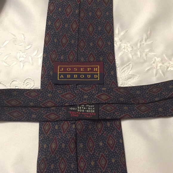 Joseph Abboud tie - Picture 3 of 3